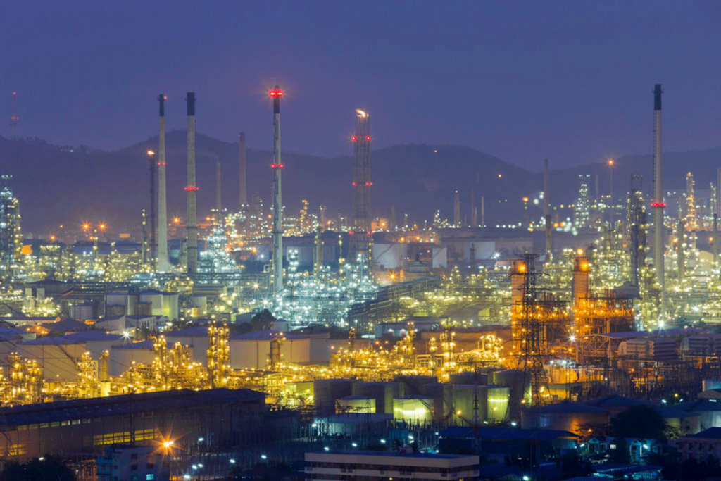The Saudi minister claims that the energy transition is the reason behind Aramco's capacity halt.